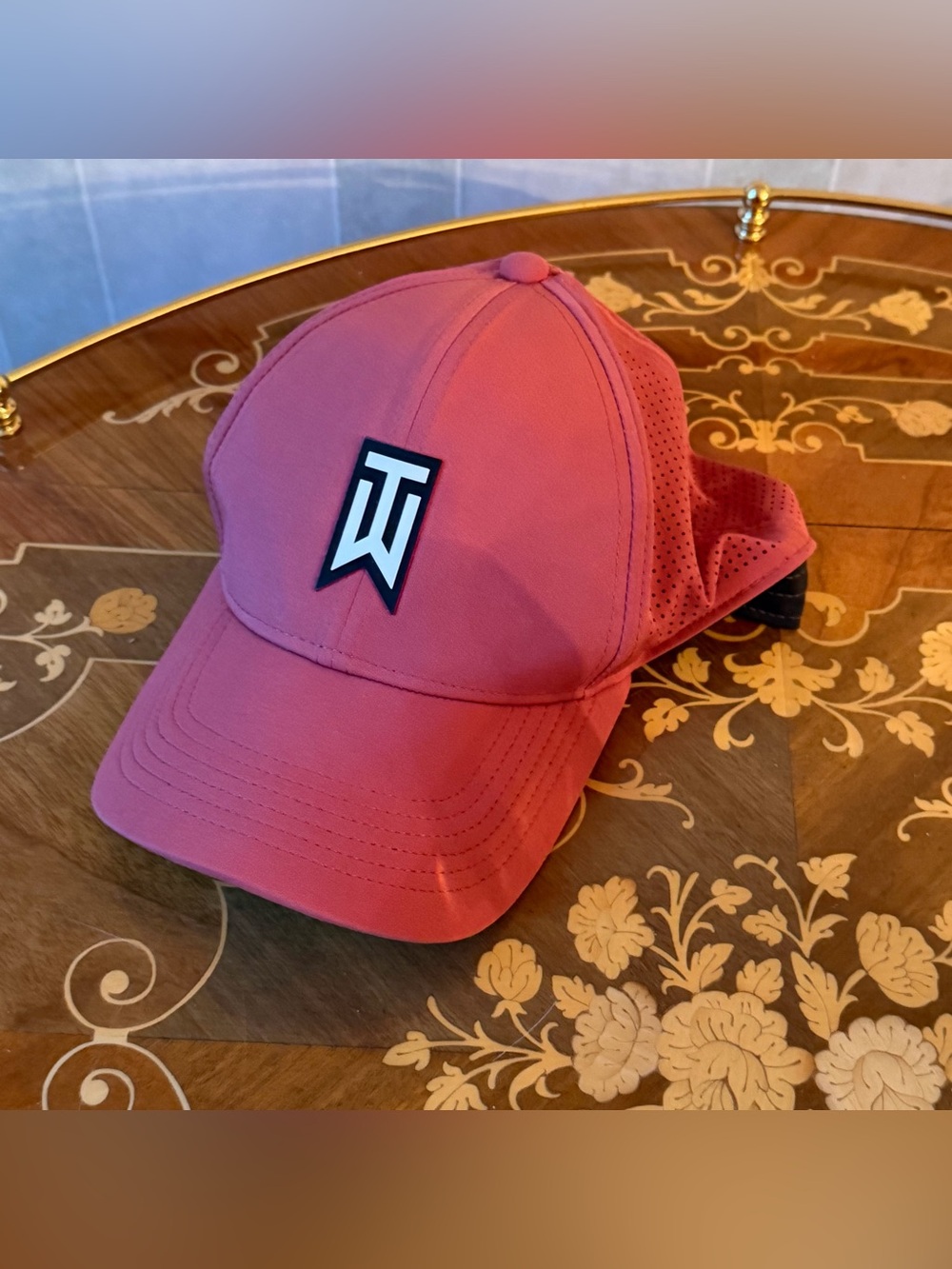 Coral Red Orange Tiger Woods Dri Fit Nike Golf Hat L / XL EUC